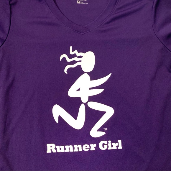 BAW Athletic Wear SS V Neck Tee “Runner Girl” - Picture 2 of 5